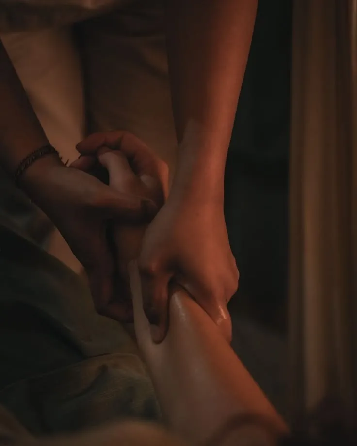 Four Hand Massage